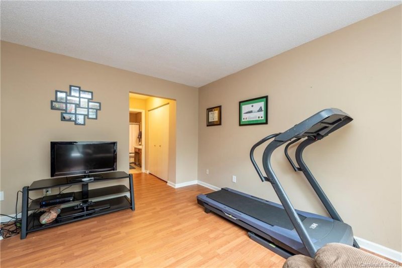 Property image 5 at 8150 Circle Tree Lane, Charlotte, NC 28277