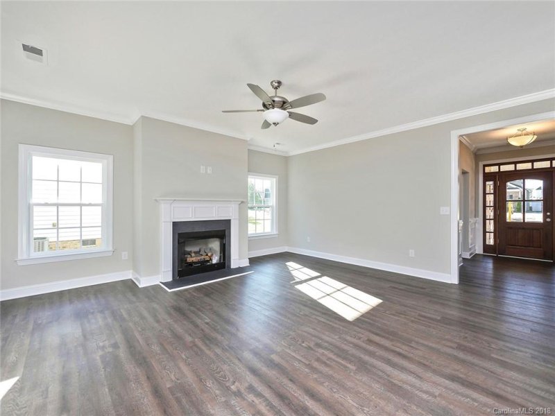 Property image 4 at 127 Coral Rutledge Drive, Mount Holly, NC 28120