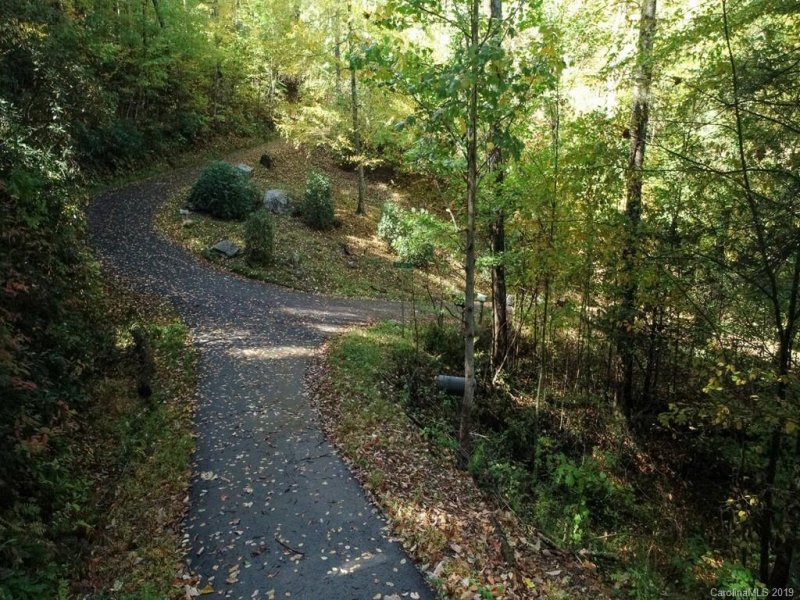 Property image 5 at 26 Bear Vista Trail, Waynesville, NC 28785