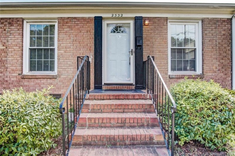 Property image 3 at 2532 Pinestream Drive, Charlotte, NC 28216