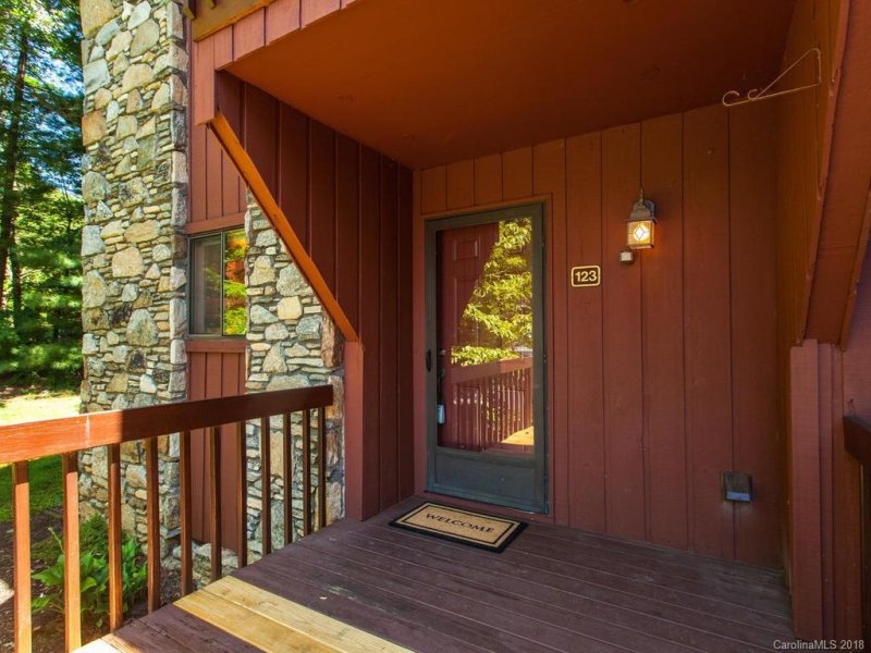 Property image 2 at 123 Cedar Forest Trail, Asheville, NC 28803