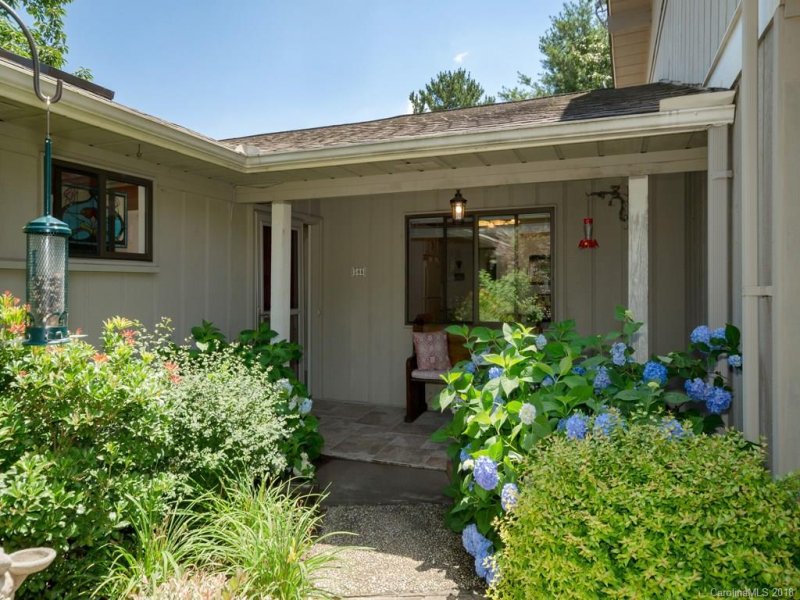 Property image 2 at 506 Davis Mountain Road, Hendersonville, NC 28739