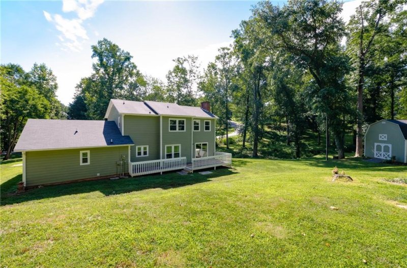 Property image 4 at 6101 Gold Creek Estate Drive, Hickory, NC 28601