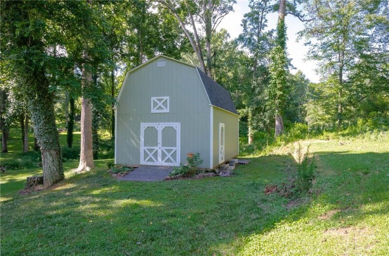 Property image 5 at 6101 Gold Creek Estate Drive, Hickory, NC 28601