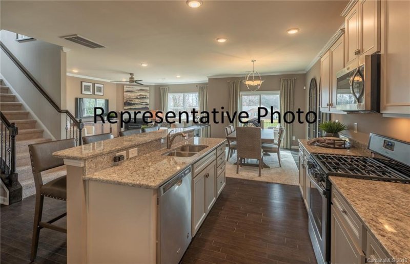 Property image 4 at 456 Twelve Oaks Lane, Fort Mill, SC 29708