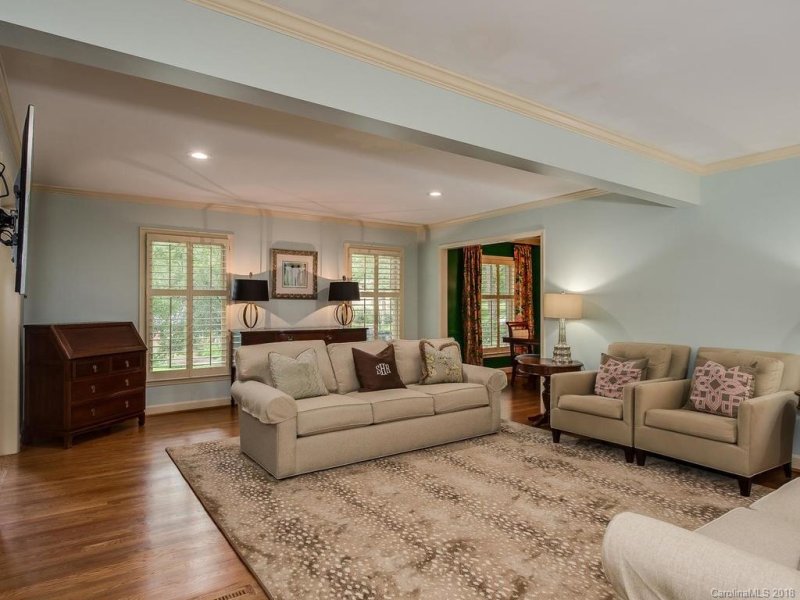 Property image 5 at 6121 Carriagehouse Lane, Charlotte, NC 28226