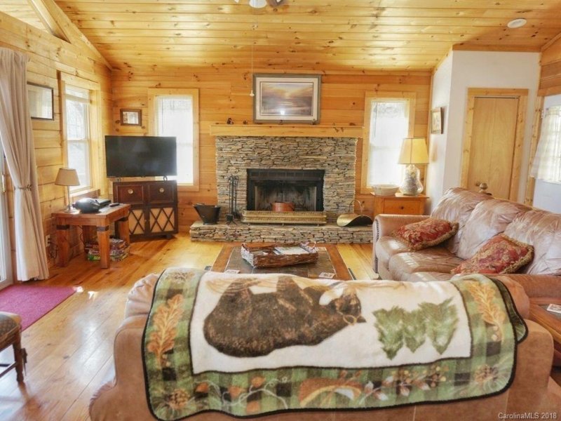 Property image 5 at 60 Spoke Wheel Road, Waynesville, NC 28786
