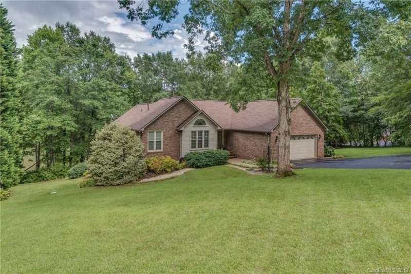 Property image 2 at 107 Englewood Drive, Inman, SC 29349