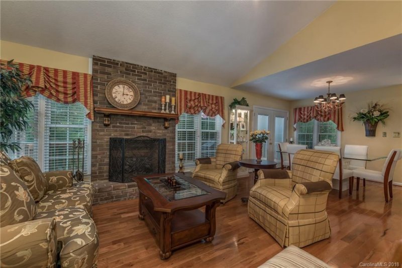 Property image 5 at 107 Englewood Drive, Inman, SC 29349