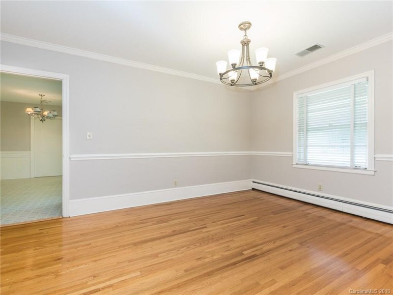 Property image 4 at 1235 Lynbrook Drive, Charlotte, NC 28211