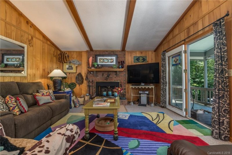 Property image 2 at 1708 Hickory Acres Road, Hendersonville, NC 28792