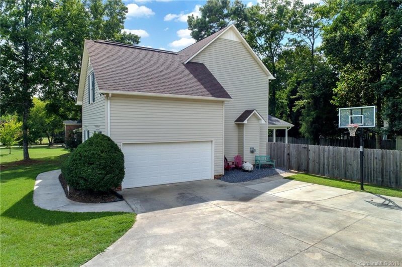 Property image 2 at 1122 Quiet Acres Road, Rock Hill, SC 29732