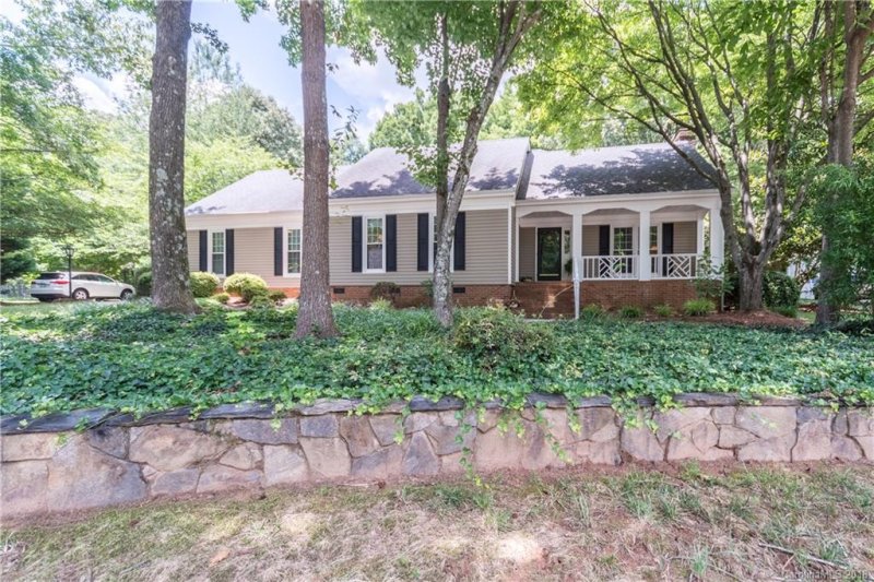 Property image 2 at 10636 South Hall Drive, Charlotte, NC 28270