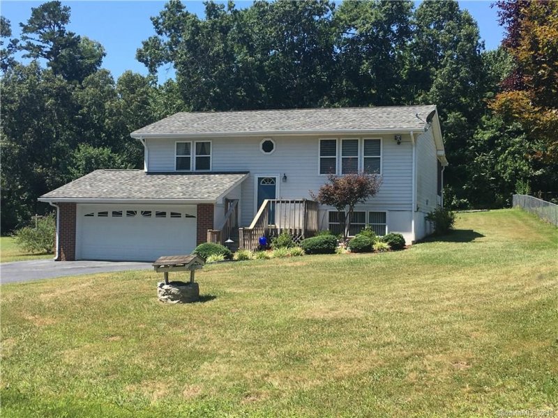 13 Spring Lake Drive