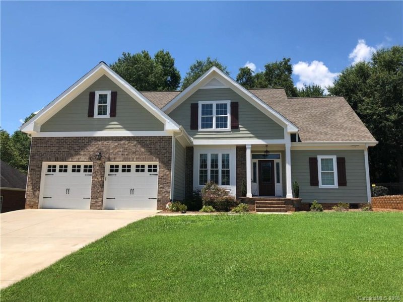 1339 Moonshadow Lane