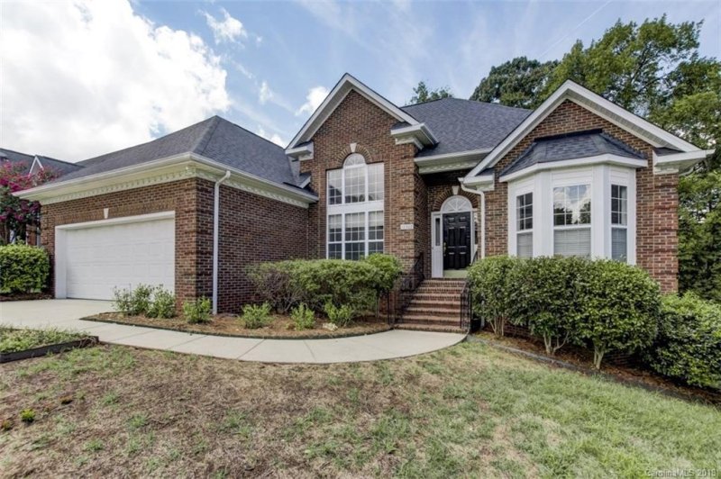 Property image 2 at 10502 Misty Ridge Lane, Charlotte, NC 28277