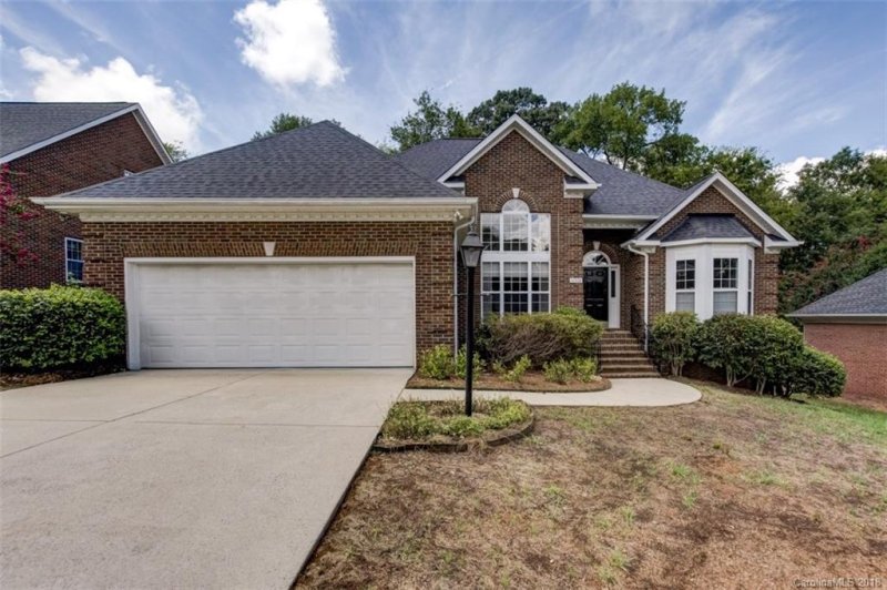 Property image 3 at 10502 Misty Ridge Lane, Charlotte, NC 28277
