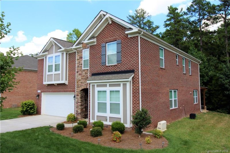 Property image 2 at 5129 Poplar Knoll Drive, Matthews, NC 28105