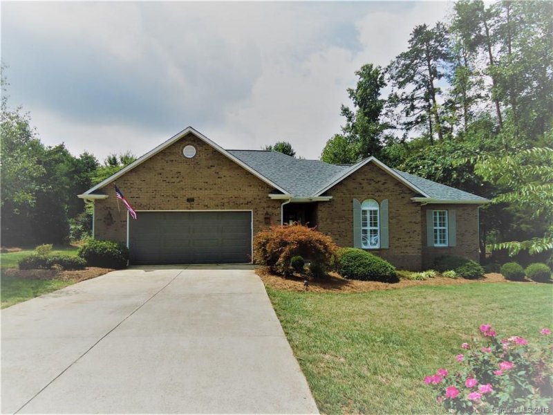 2086 Cameron Heights Circle