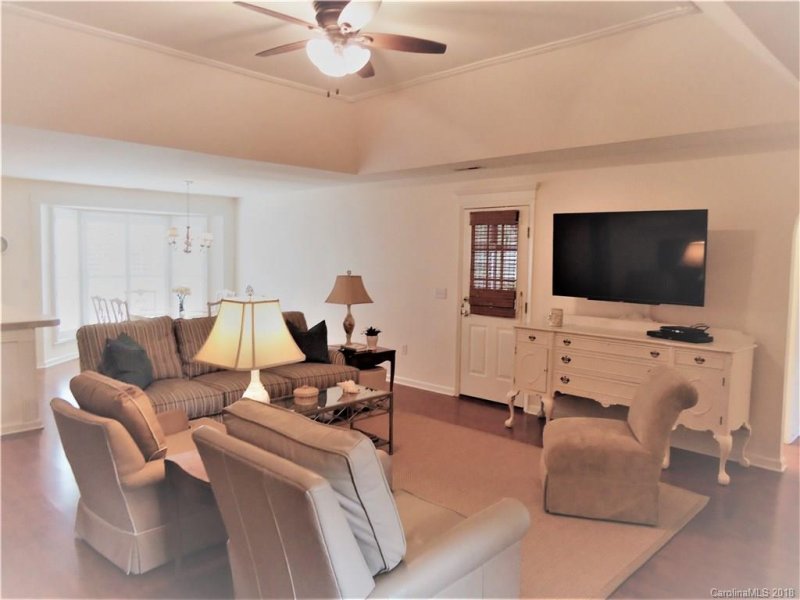 Property image 2 at 2086 Cameron Heights Circle, Denver, NC 28037