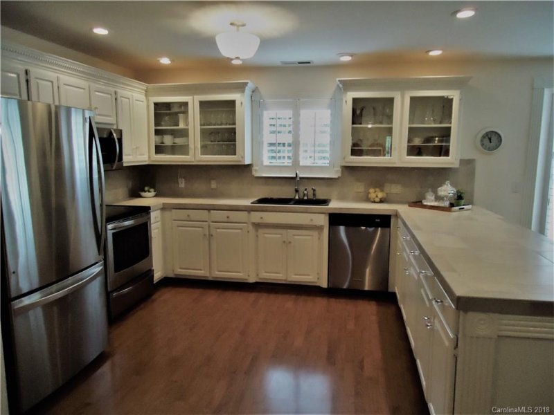 Property image 5 at 2086 Cameron Heights Circle, Denver, NC 28037