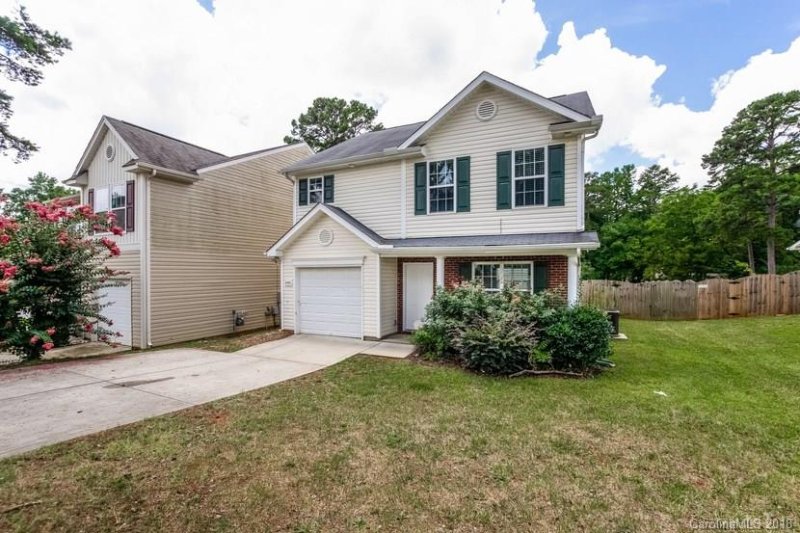 Property image 2 at 6305 Sullins Road, Charlotte, NC 28214