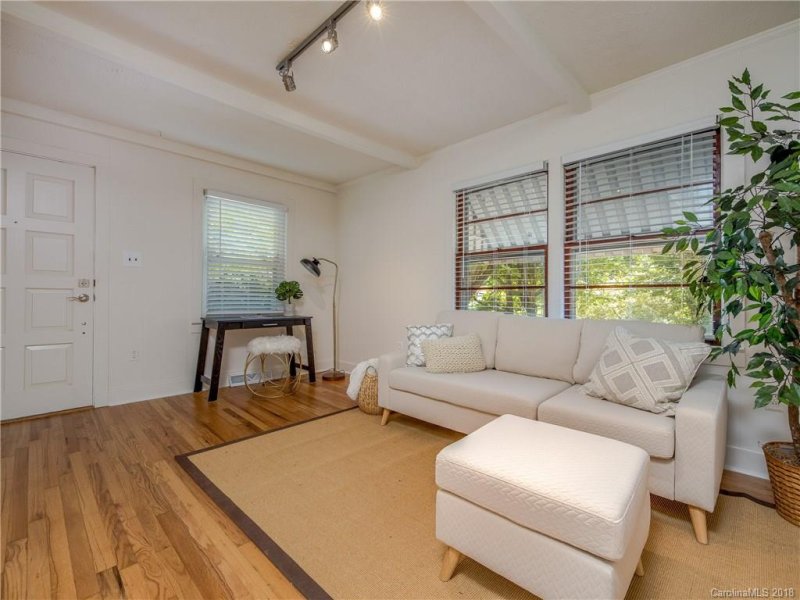 Property image 3 at 2 Bostic Place, Asheville, NC 28803