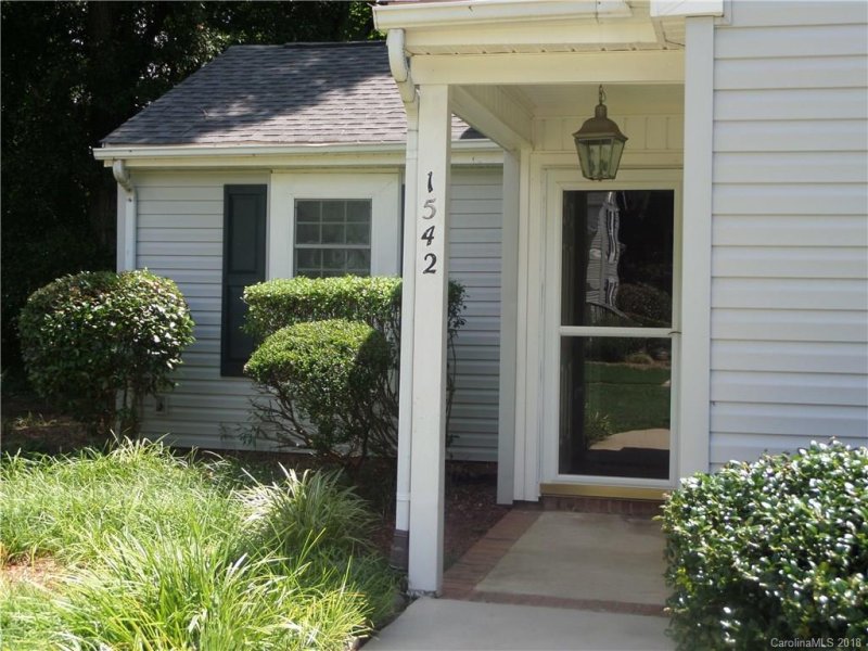 Property image 3 at 1542 Hunt Club Court, Rock Hill, SC 29732