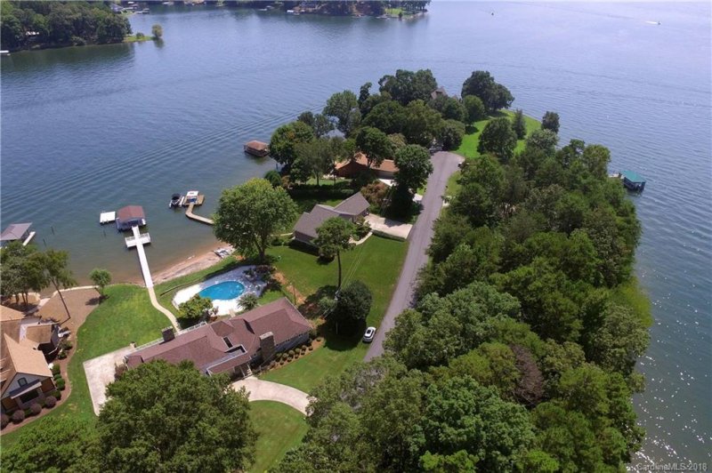 Property image 2 at 109 Winston Way Lane, Troutman, NC 28166