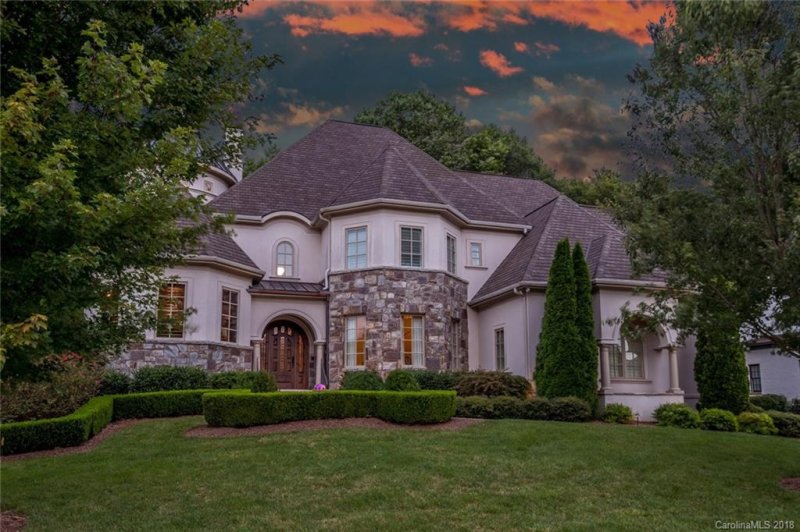 6331 Saint Stephen Lane