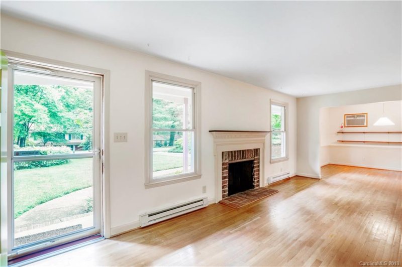 Property image 2 at 5626 Charing Place, Charlotte, NC 28211