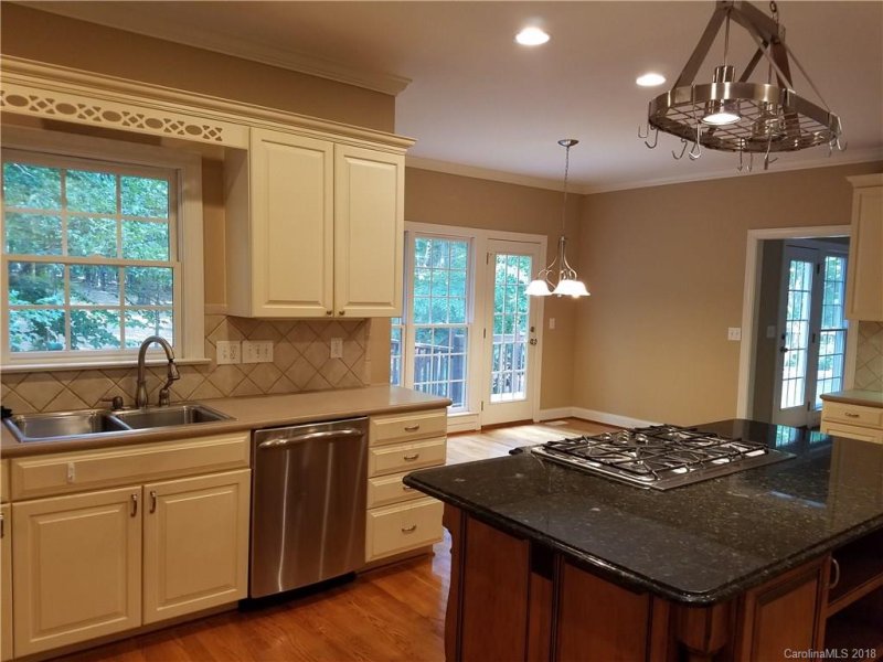 Property image 5 at 223 Pebble Stone Lane, Matthews, NC 28104