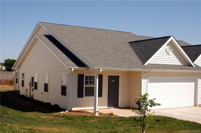 Property image 2 at 152 Springwood Lane, Mooresville, NC 28117
