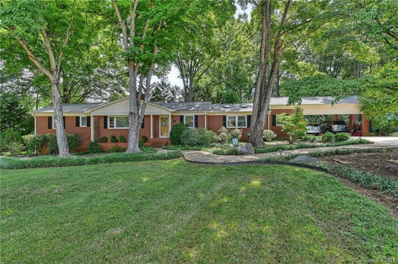 6300 Cedar Croft Drive