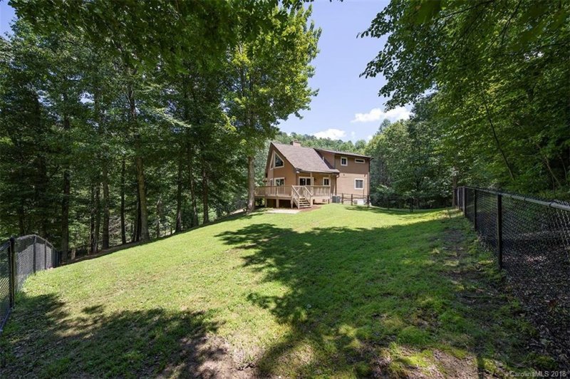 Property image 4 at 136 Viking Trail, Hendersonville, NC 28739