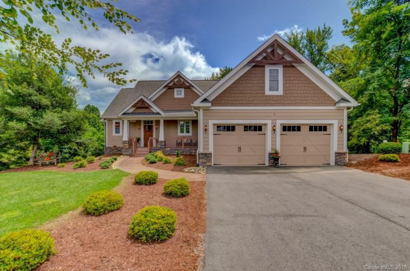 Property image 2 at 9 Fire Azalea Lane, Hendersonville, NC 28739