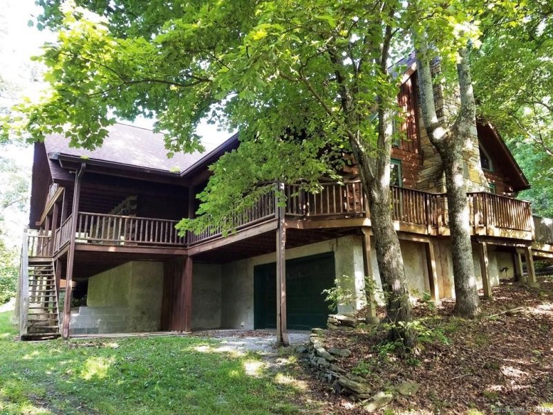 Property image 2 at 155 Songbird Court, Hendersonville, NC 28792