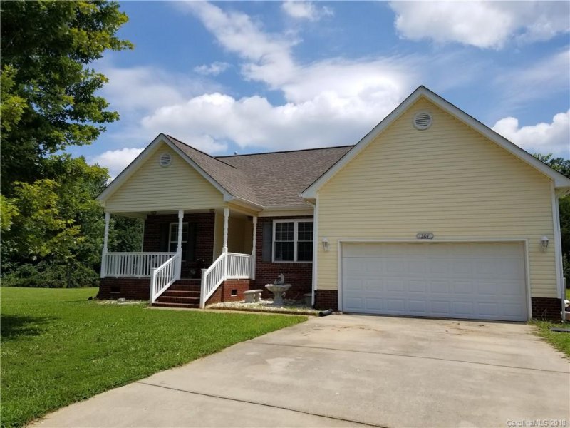 307 Lone Tree Lane