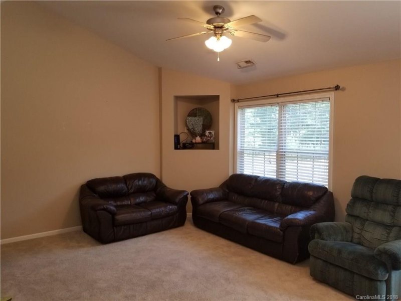 Property image 4 at 307 Lone Tree Lane, Clover, SC 29710