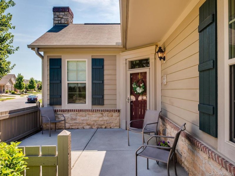 Property image 2 at 3512 South Bank Court, Matthews, NC 28105