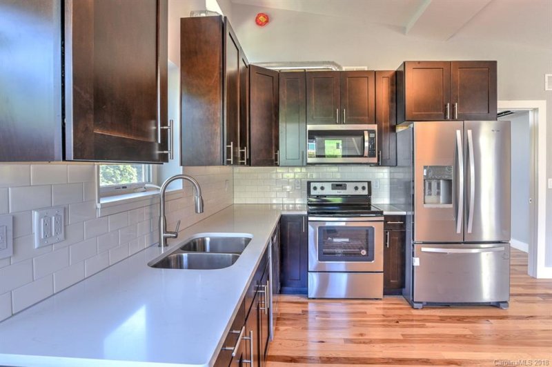 Property image 5 at 9 N Belgium Lane, Asheville, NC 28806