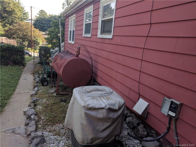 Property image 4 at 27 Crockett Avenue, Asheville, NC 28805