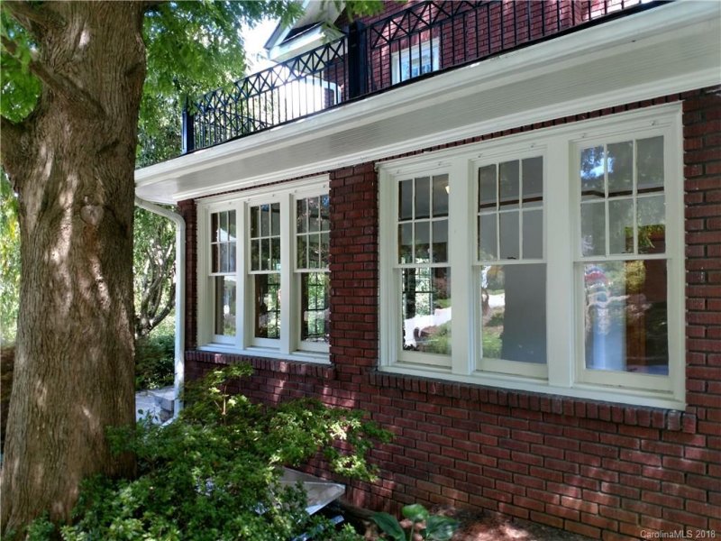 Property image 4 at 73 Gracelyn Road, Asheville, NC 28804