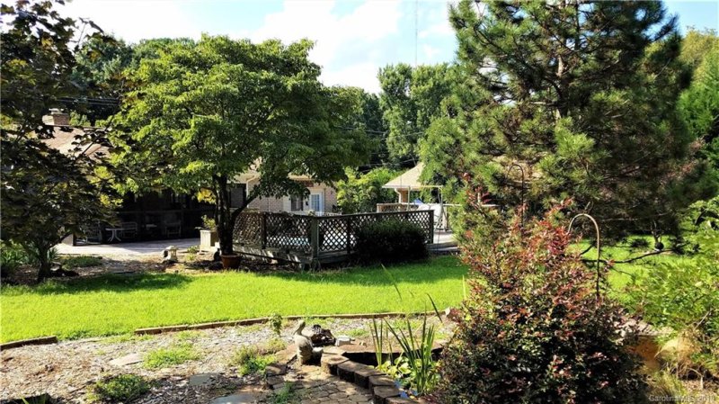 Property image 5 at 4603 Whispering Oaks Drive, Charlotte, NC 28213