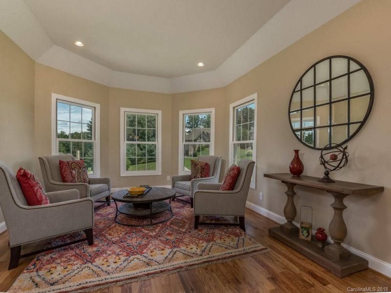 Property image 4 at 18 King View Drive, Fletcher, NC 28732