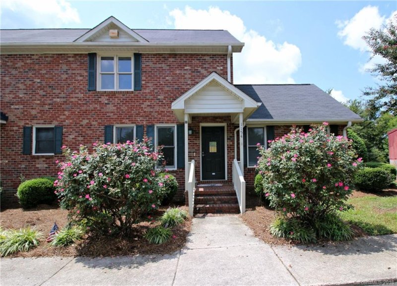 1154 Crestmont Drive