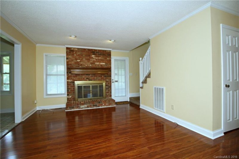 Property image 2 at 1154 Crestmont Drive, Concord, NC 28025