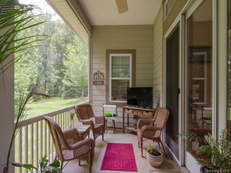 Property image 5 at 37 Towne Place Drive, Hendersonville, NC 28792