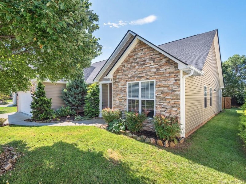 Property image 3 at 43 Summer Meadow Road, Arden, NC 28704