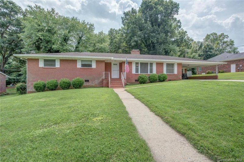 Property image 2 at 209 Peachtree Street, Belmont, NC 28012